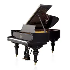 Czarny, błyszczący fortepian z otwartą klapą, prezentujący swoje wnętrze. To instrument, który zachwyca elegancją, w przeciwieństwie do mniejszego pianina.