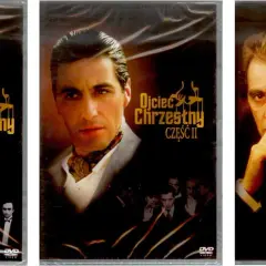 Trzy okładki DVD z filmami "Ojciec Chrzestny" I, II i III. Na okładkach widać twarze Marlona Brando, Ala Pacino i innych aktorów.