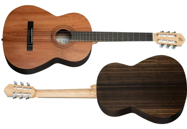Klasyczna gitara z drewnianym korpusem i podstrunnicą. Widoczna menzura w gitarze, struny i klucze strojeniowe.