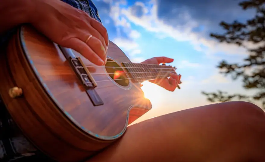 Piosenki na ukulele dla początkujących - Zagraj to sam!