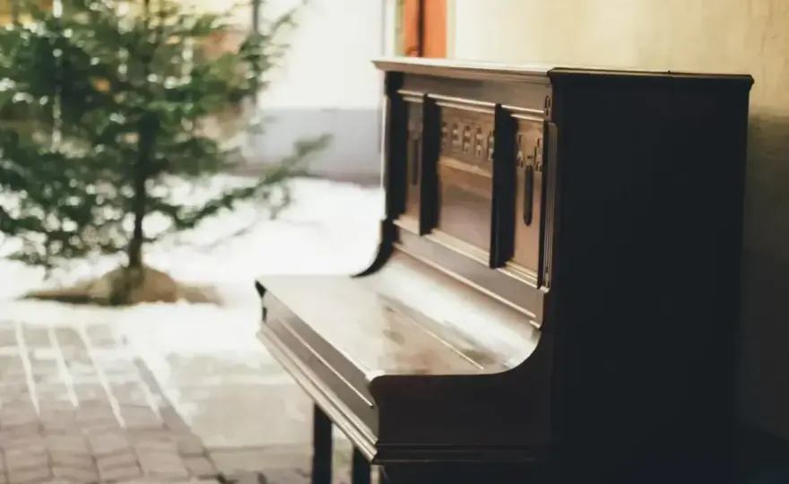 Piosenki na pianino - Jak wybrać, by rozwijać i nie żałować?